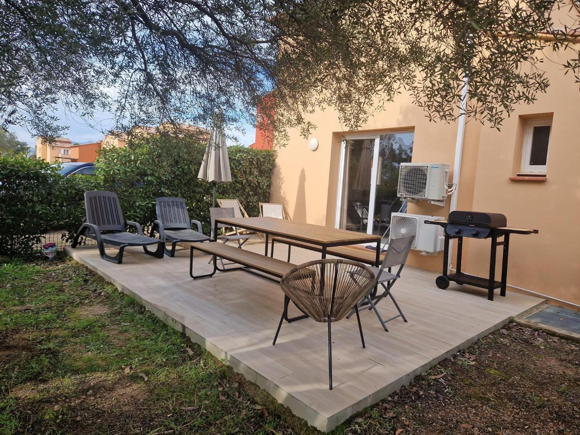 Residence Hoteliere Les Hameaux De Saint Cyprien Appartement 2 Chambres Lecci Exteriér fotografie